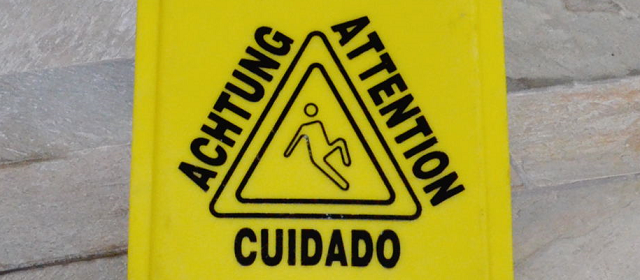 注意喚起の標識の写真