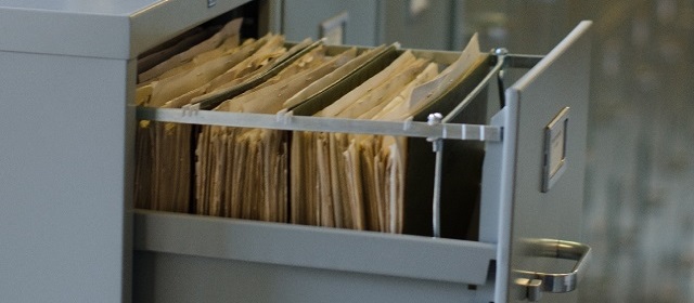 キャビネットの写真