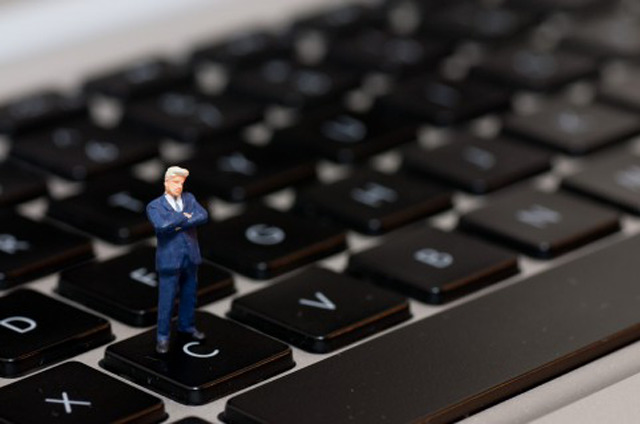 「自動応答」とは