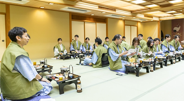 宴会場に集合した時の写真